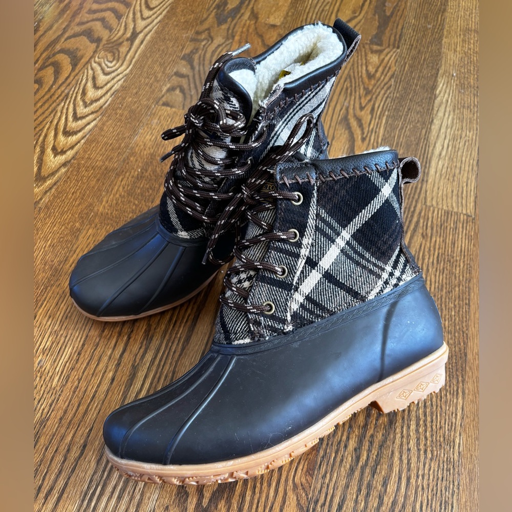 Pendleton Heritage Plaid short duck boot